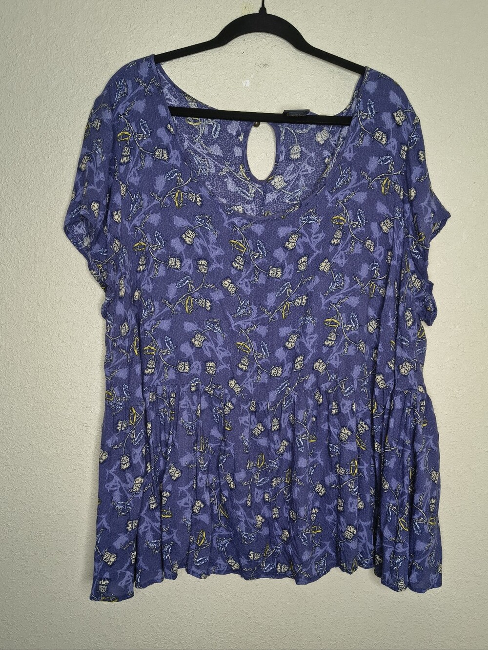 Torrid Outlander Floral Keyhole Peplum Women's Top Purple Size 3X